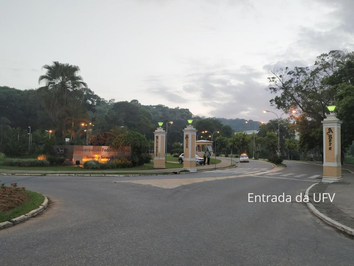 Apartamento Quarto E Sala Em Frente Ufv Com Wi-Fi E Garagem Вісоза Екстер'єр фото